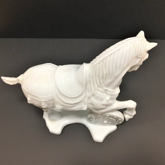 Collectible Chinese White Ceramic Horse Statue Handmade - Picture 11 of 11